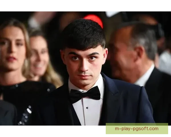 佩德里荣膺度科帕奖成为全球最具潜力青年球员的代表